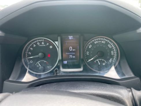 Used 2023 Toyota Tacoma TRD Off-Road AWD/4WD image 9