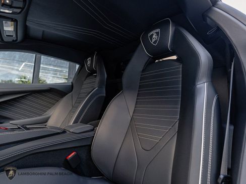 Used 2026 Lamborghini Revuelto AWD/4WD image 20
