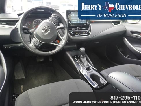 Used 2021 Toyota Corolla SE FWD image 8