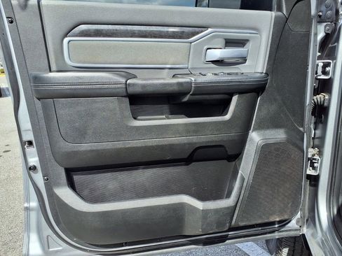 Used 2022 RAM 2500 Big Horn image 23