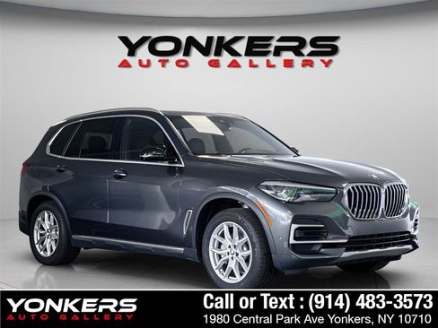 Used 2022 BMW X5 xDrive40i w/ Premium Package AWD/4WD image 12