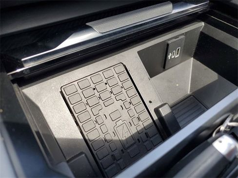 Used 2023 Ford F250 Limited w/ FX4 Off-Road Package image 26