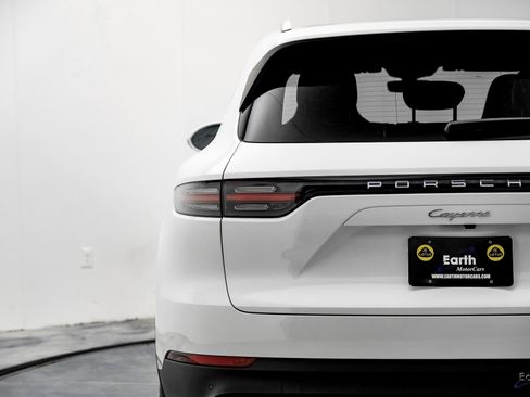 Used 2023 Porsche Cayenne image 12