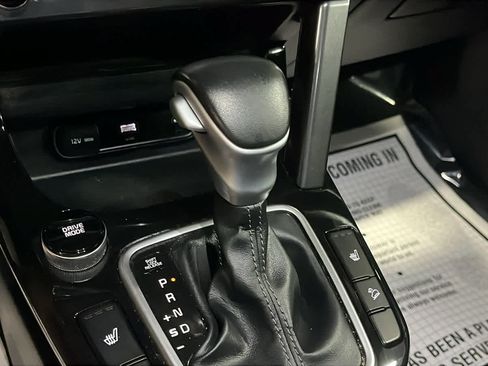 Used 2024 Kia Seltos EX FWD image 17