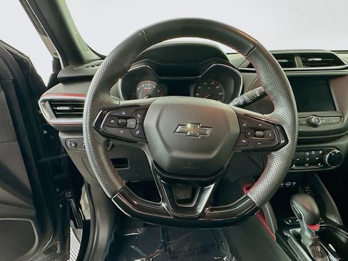 Used 2023 Chevrolet TrailBlazer RS AWD/4WD image 16