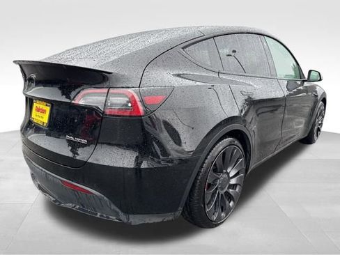 Used 2022 Tesla Model Y Performance image 7