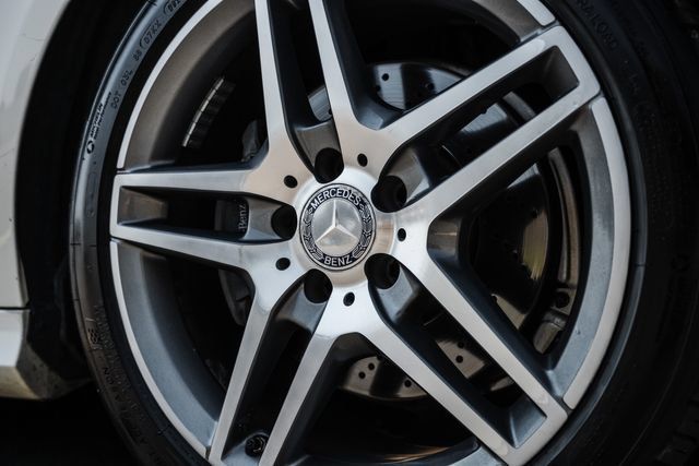 Used 2015 Mercedes-Benz E 350 4MATIC Wagon image 3