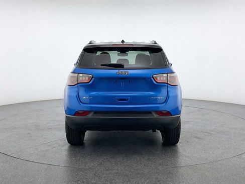 Used 2025 Jeep Compass Trailhawk AWD/4WD image 7