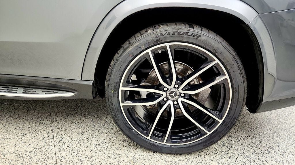 Used 2022 Mercedes-Benz GLS 450 4MATIC image 9