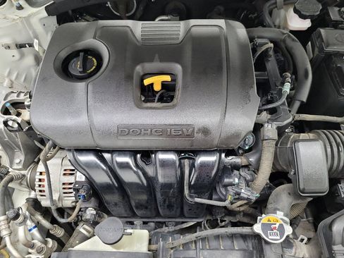 Used 2021 Kia Forte LXS FWD image 30