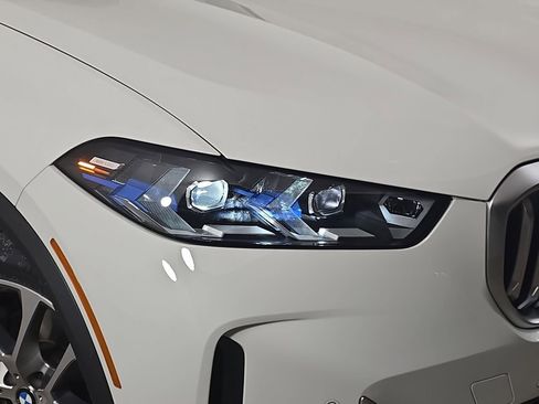 Certified 2024 BMW X5 xDrive40i w/ Premium Package image 33