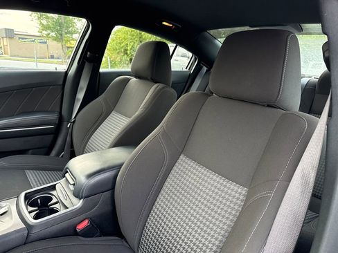 Used 2023 Dodge Charger SXT image 10
