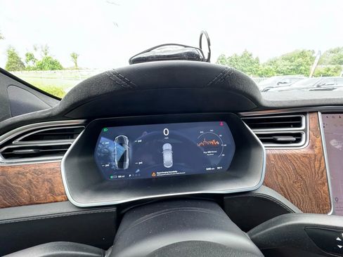 Used 2017 Tesla Model S 75 image 10