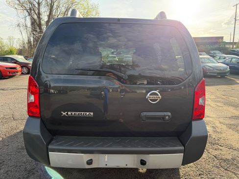Used 2015 Nissan Xterra X image 6