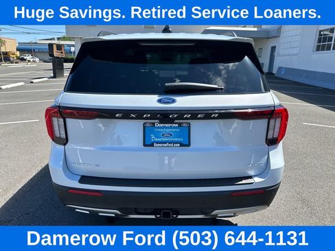 Used 2026 Ford Explorer Active w/ Active Comfort Package AWD/4WD image 5
