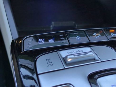 Certified 2024 Hyundai Tucson Limited image 24