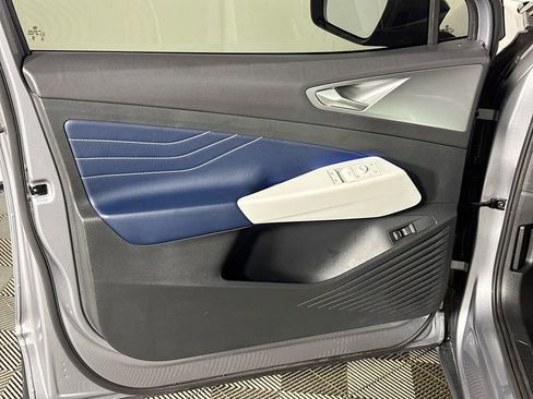 Certified 2023 Volkswagen ID.4 Pro S image 11