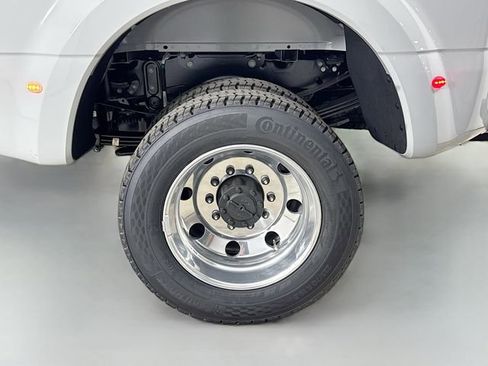 New 2026 Ford F450 Platinum image 33