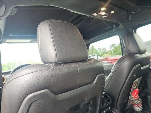 Used 2022 Jeep Gladiator Mojave w/ Cold Weather Group AWD/4WD image 14