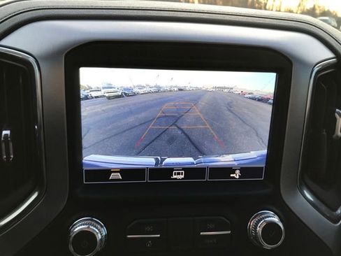 Used 2021 GMC Sierra 1500 SLT image 12