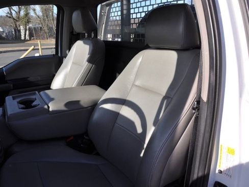 Used 2021 Ford F250 XL w/ Power Equipment Group RWD image 21