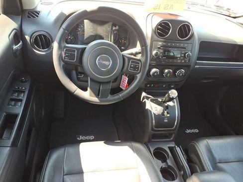 Used 2017 Jeep Patriot 4WD image 12