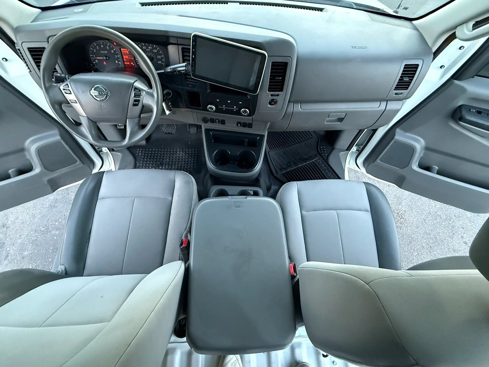 Used 2012 Nissan NV 2500 SV w/ Side Curtain Airbag Pkg RWD image 17