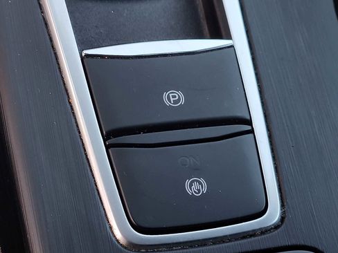 Used 2025 Ford Escape Active image 25