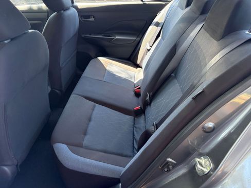 Used 2025 Nissan Versa SV FWD image 36