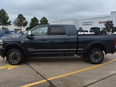 New 2026 RAM 2500 Limited AWD/4WD image 10