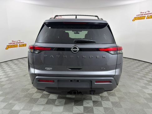 New 2026 Nissan Pathfinder SL w/ SL Premium Package image 4