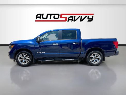 Used 2023 Nissan Titan SV w/ SV Convenience Package RWD image 4