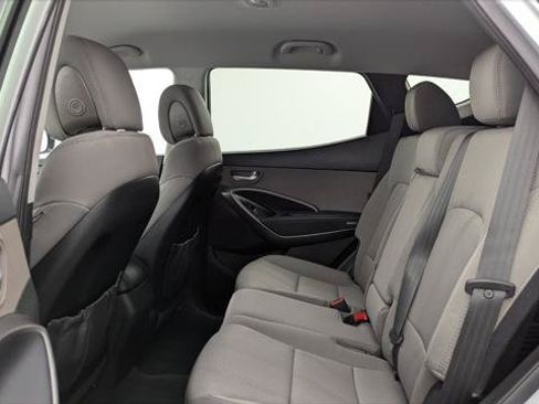 Used 2018 Hyundai Santa Fe Sport w/ 2.4L Value Package 02 FWD image 17