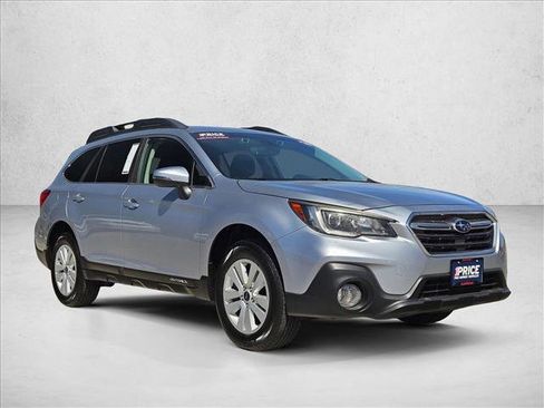 Used 2019 Subaru Outback 2.5i Premium image 3