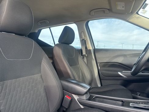 Certified 2023 Nissan Kicks SV image 12