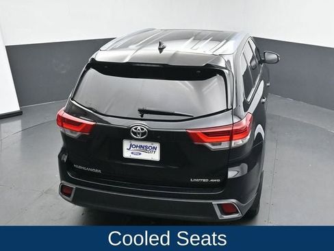 Used 2019 Toyota Highlander Limited image 25