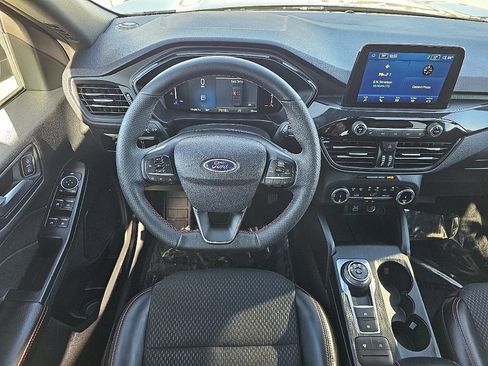 Used 2025 Ford Escape ST-Line image 22