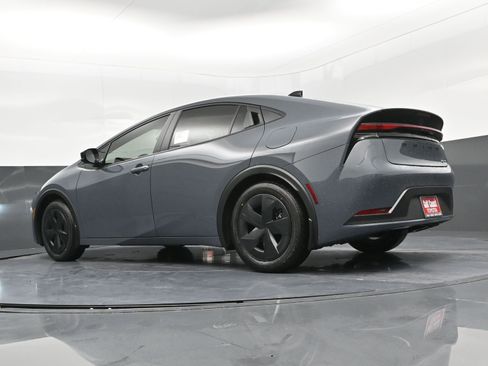 New 2026 Toyota Prius LE image 30