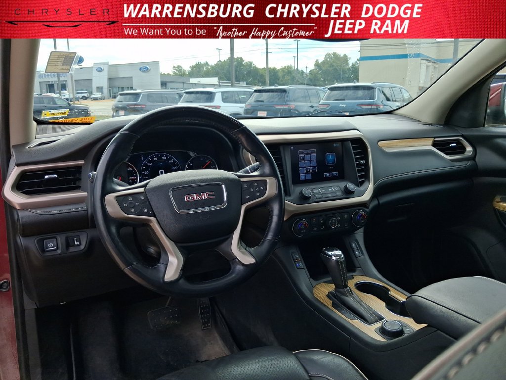 Used 2018 GMC Acadia Denali w/ Technology Package AWD/4WD image 14