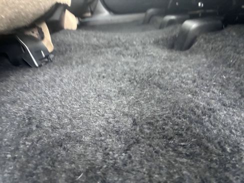 Used 2013 Toyota RAV4 XLE AWD/4WD image 17
