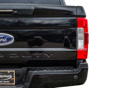 Used 2019 Ford F250 Lariat w/ Lariat Ultimate Package image 52