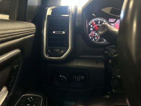 Used 2022 RAM 1500 Laramie image 19