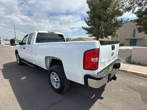 Used 2011 Chevrolet Silverado 2500 W/T RWD image 2