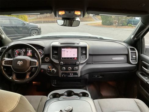 Used 2024 RAM 2500 Big Horn image 18