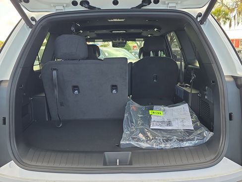 New 2027 Kia Telluride S image 10