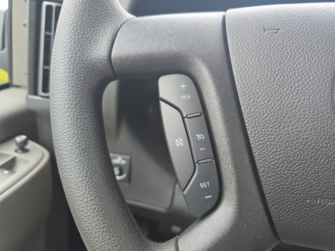 New 2025 GMC Savana 3500 Extended w/ Driver Convenience Package RWD image 22