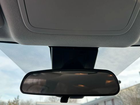 Used 2018 Toyota Prius Two image 27