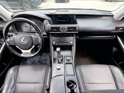 Used 2017 Lexus IS 200t w/ Premium Package RWD image 20