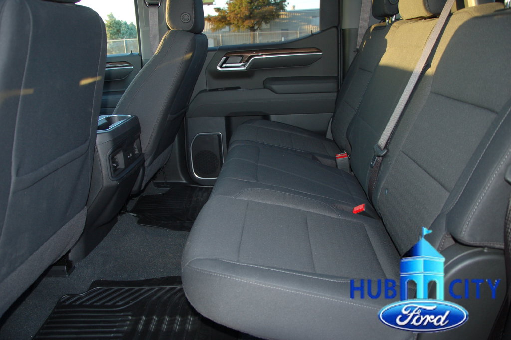 Used 2026 Chevrolet Silverado 1500 RST w/ Z71 Off-Road Package AWD/4WD image 10