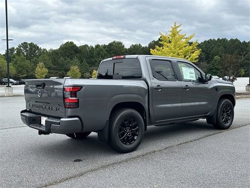 New 2026 Nissan Frontier SV w/ Tow Package image 8